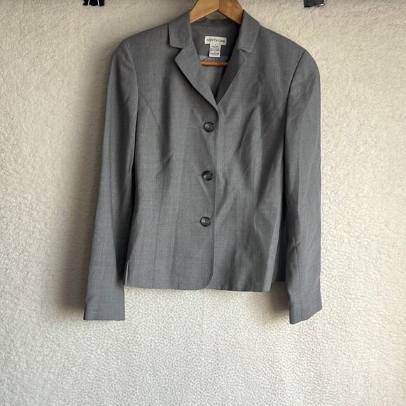 Ann Taylor Jackets & Blazers - Ann Taylor Blazer Womens Size 4‎ Grey Wool Jacket